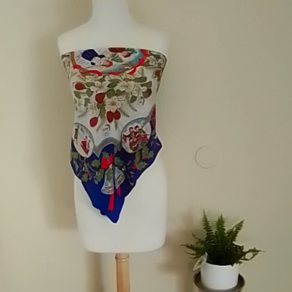 Scarf - Picture 4 of 7